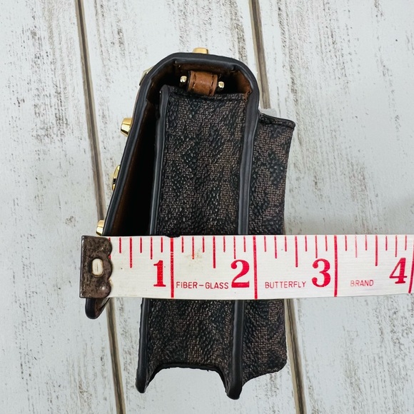 Michael Kors Signature Logo Small Phone Crossbody Bag Wallet - Picture 13 of 13